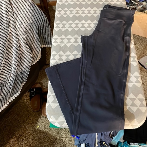 Old navy size large 10/12 leggings flare - Picture 1 of 1